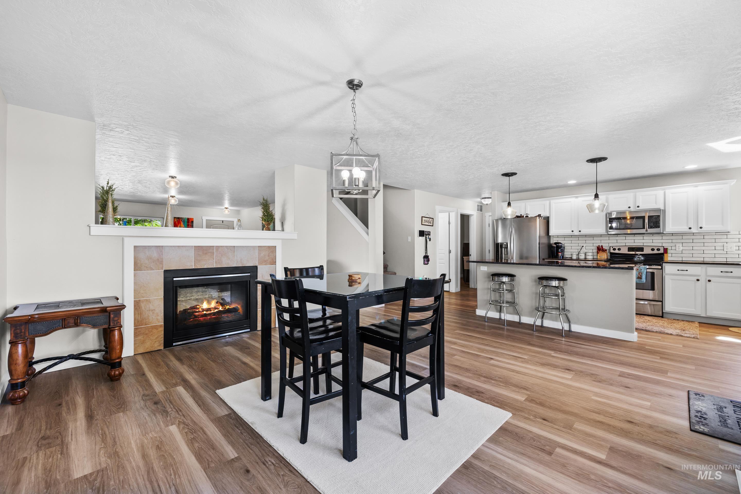 2145 W Quilceda Property Photo 9