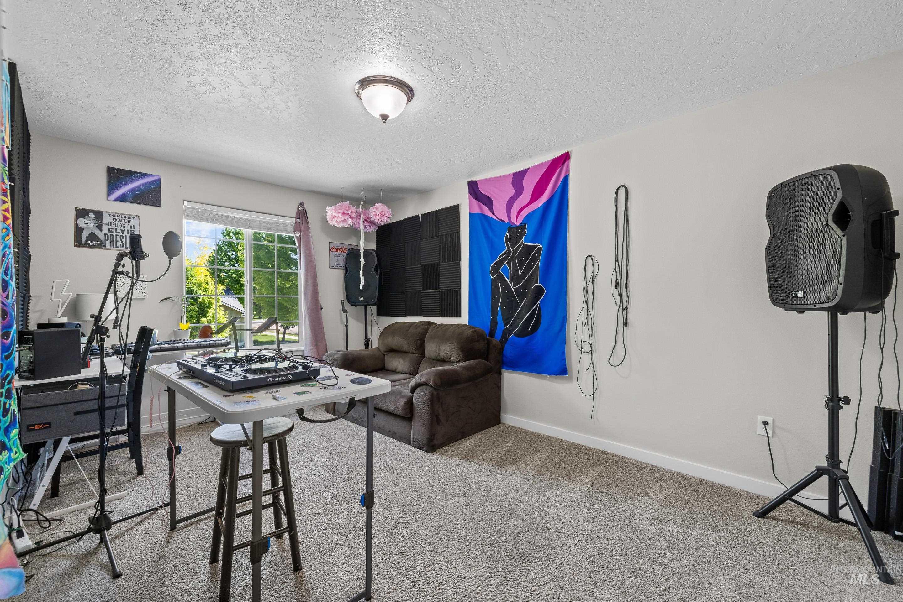 2145 W Quilceda Property Photo 20