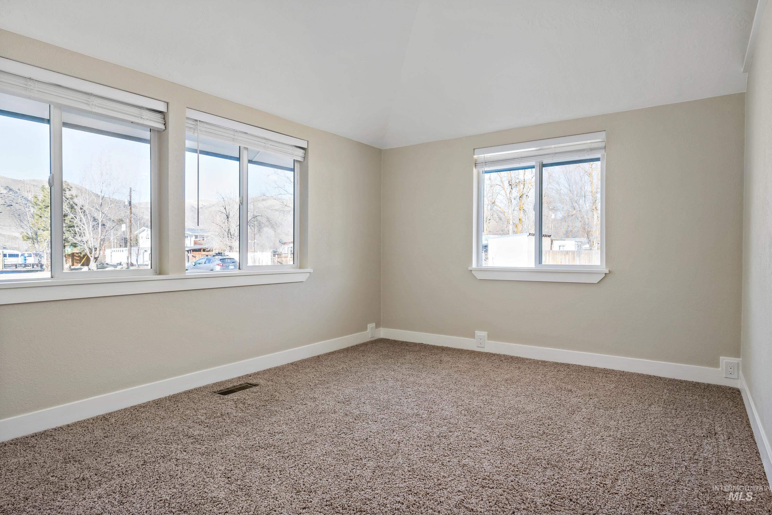 115 Payette River Ave Property Photo 28
