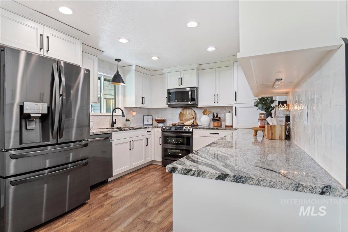 11851 Hensen Dr Property Photo 9