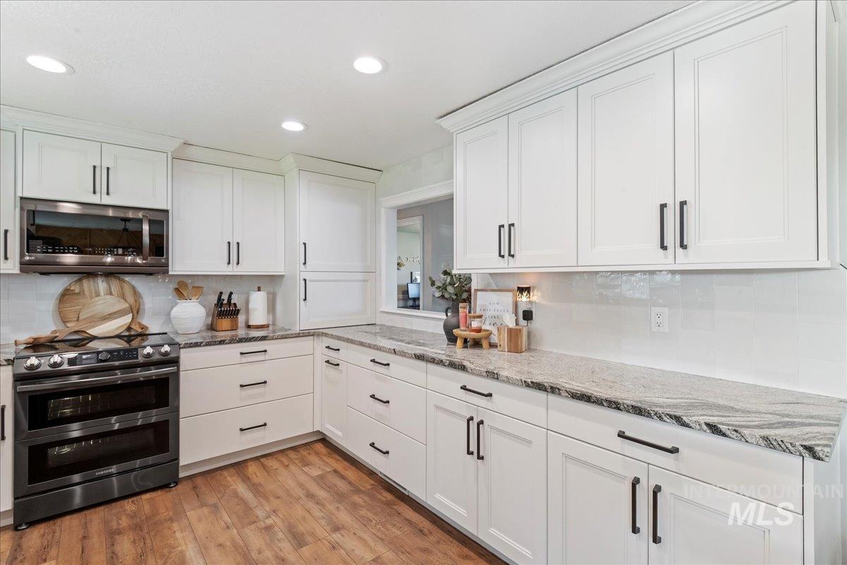 11851 Hensen Dr Property Photo 11