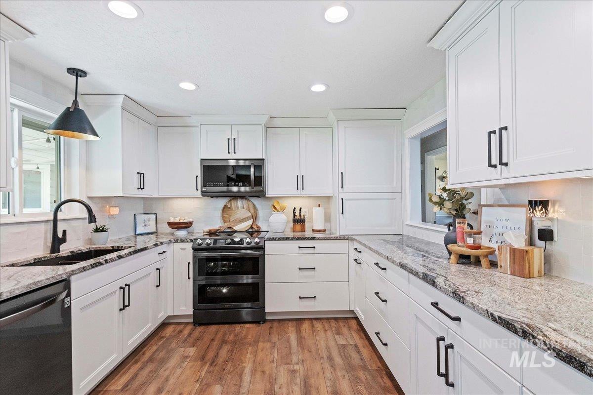 11851 Hensen Dr Property Photo 12