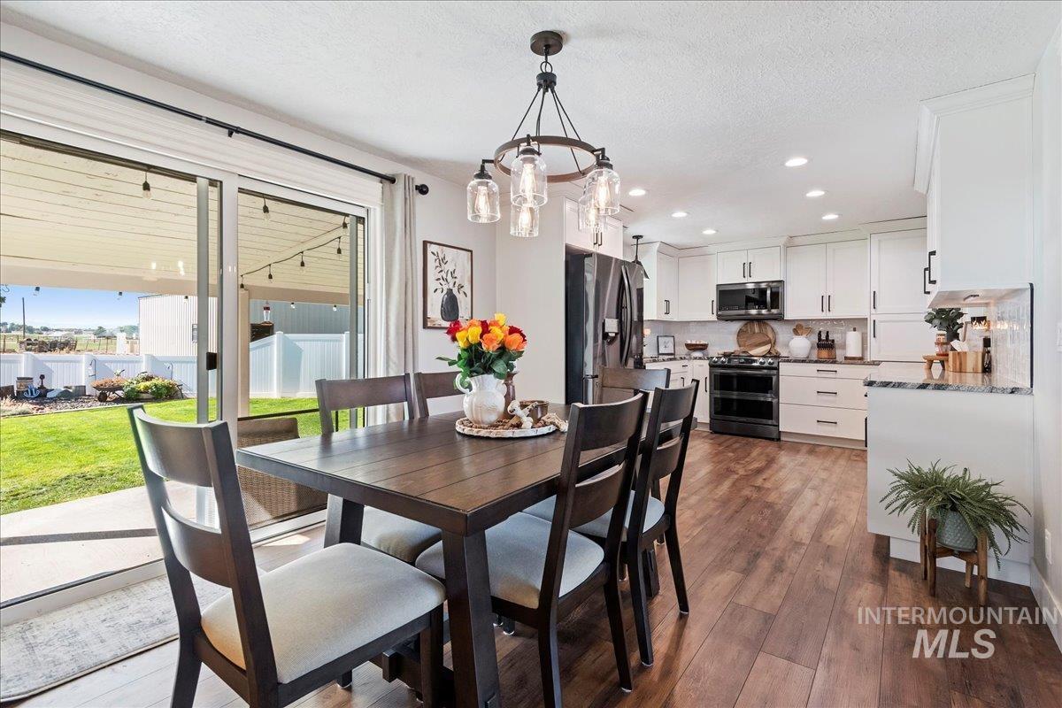 11851 Hensen Dr Property Photo 13