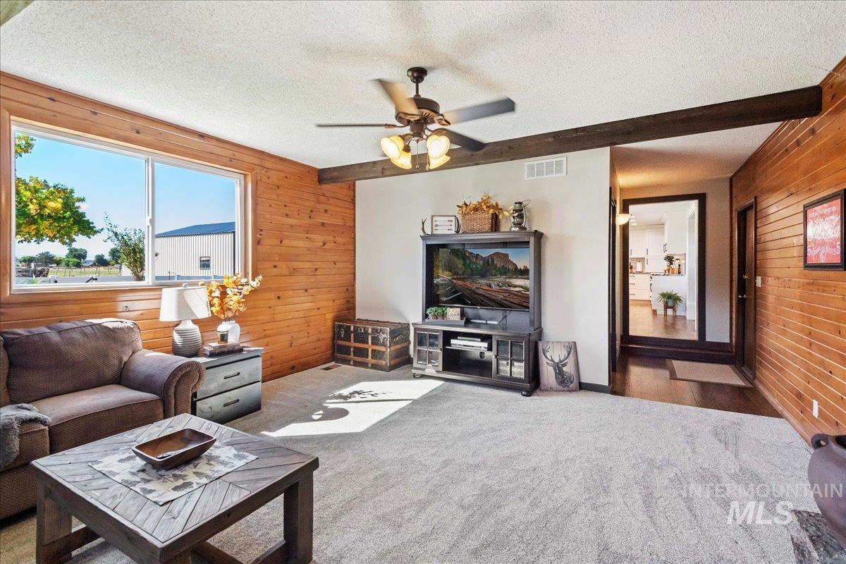 11851 Hensen Dr Property Photo 16