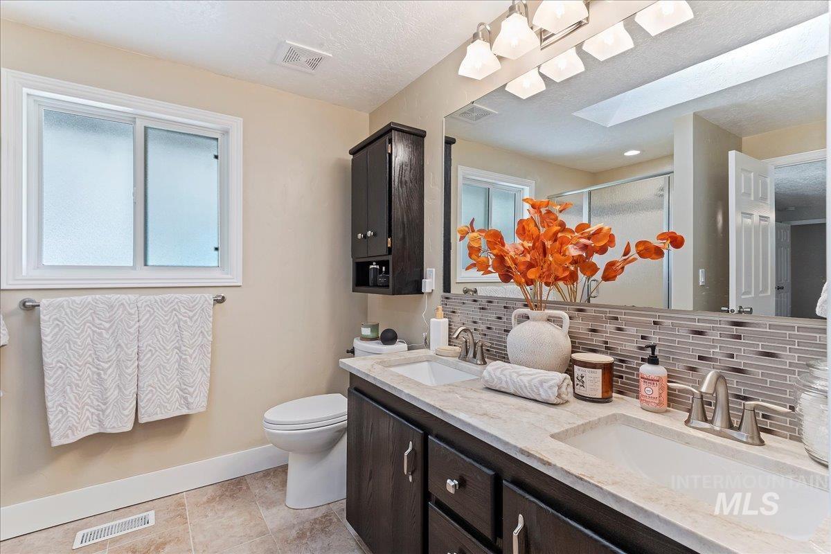 11851 Hensen Dr Property Photo 19