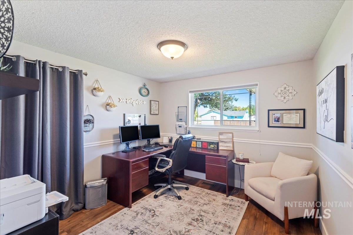 11851 Hensen Dr Property Photo 20