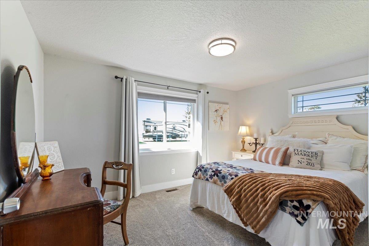 11851 Hensen Dr Property Photo 23