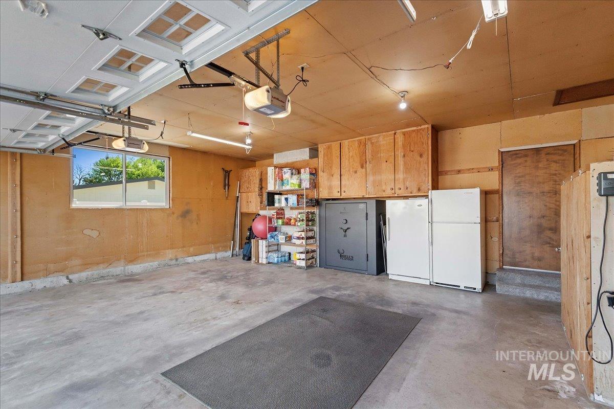 11851 Hensen Dr Property Photo 27