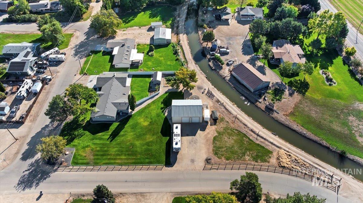 11851 Hensen Dr Property Photo 47