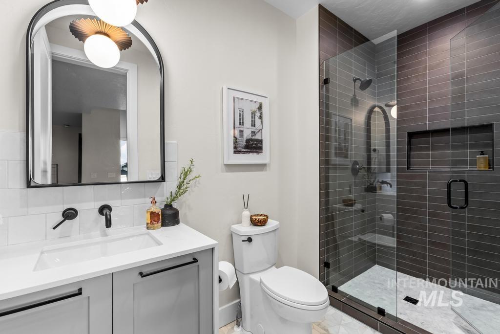 909 E Joplin Lane Property Photo 20