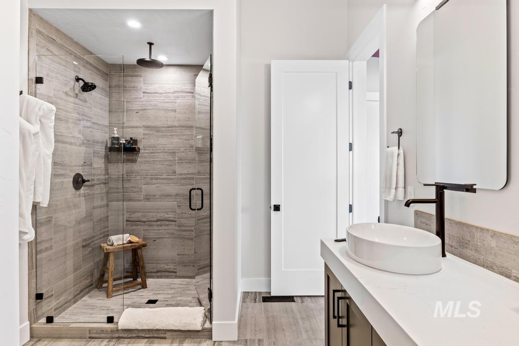 909 E Joplin Lane Property Photo 31