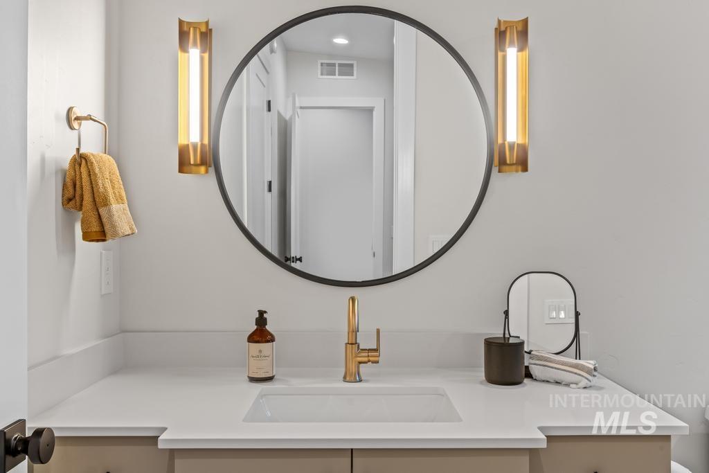 909 E Joplin Lane Property Photo 39