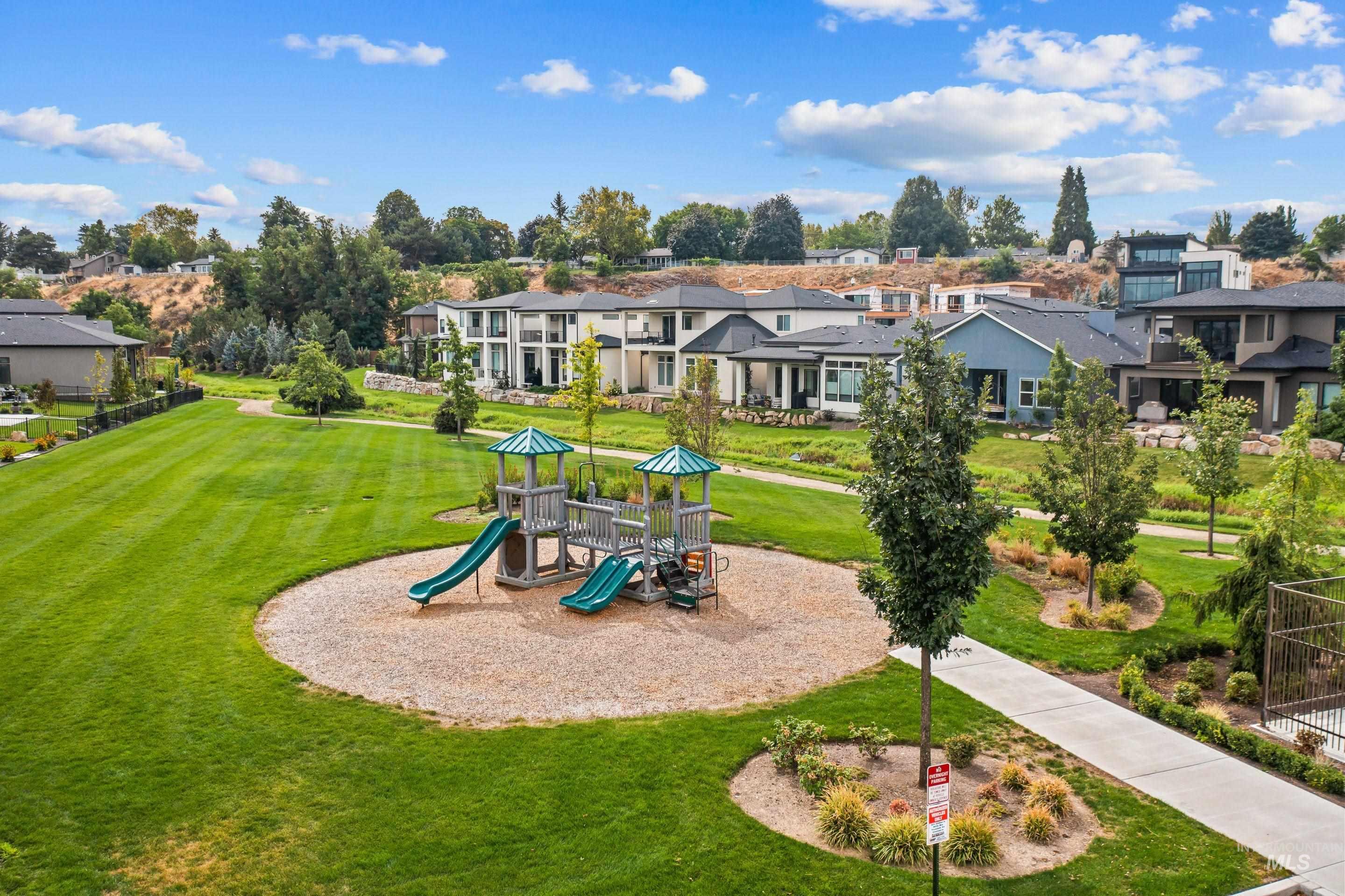 909 E Joplin Lane Property Photo 48