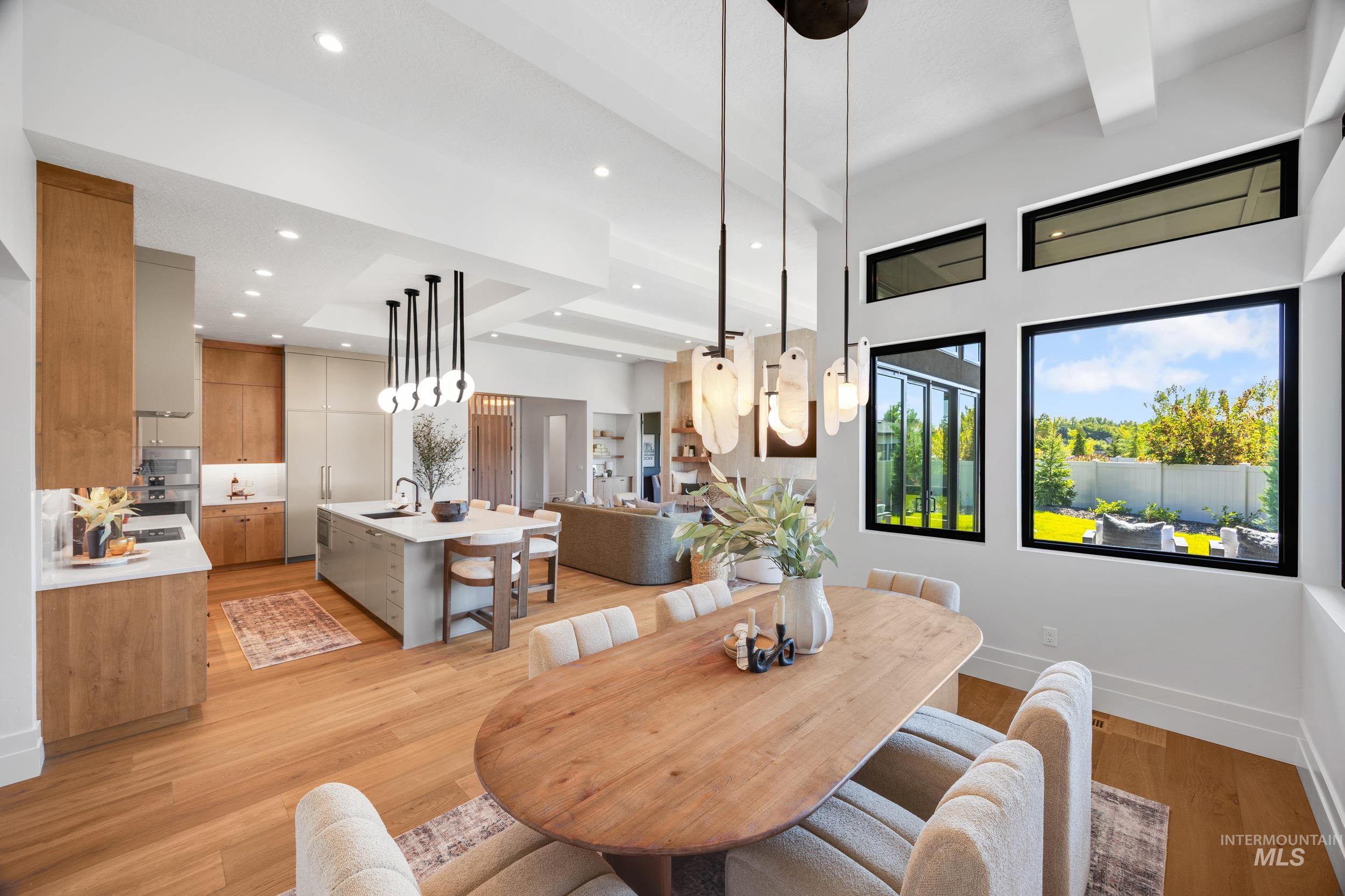 583 N Pembina Place Property Photo 6