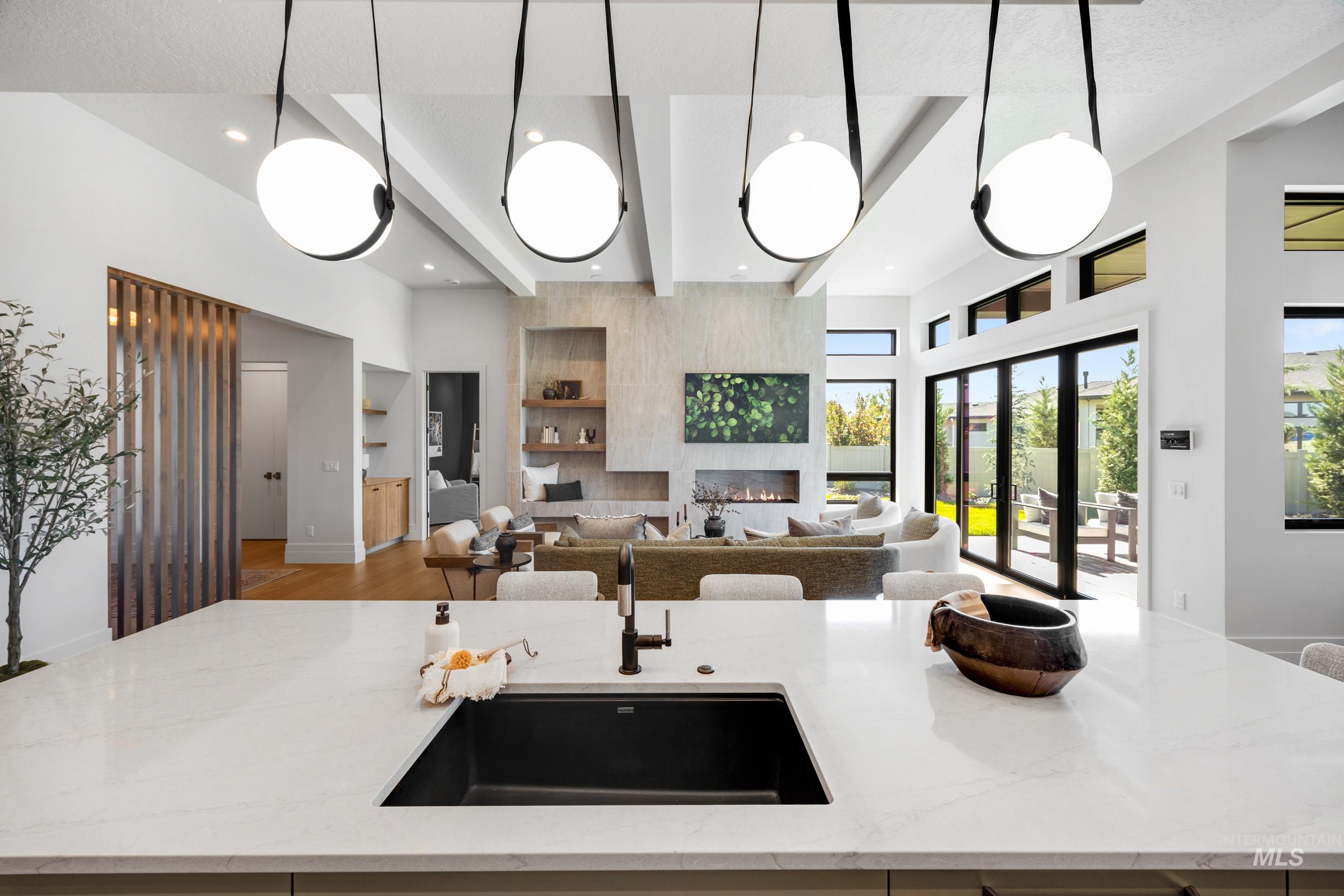 583 N Pembina Place Property Photo 7