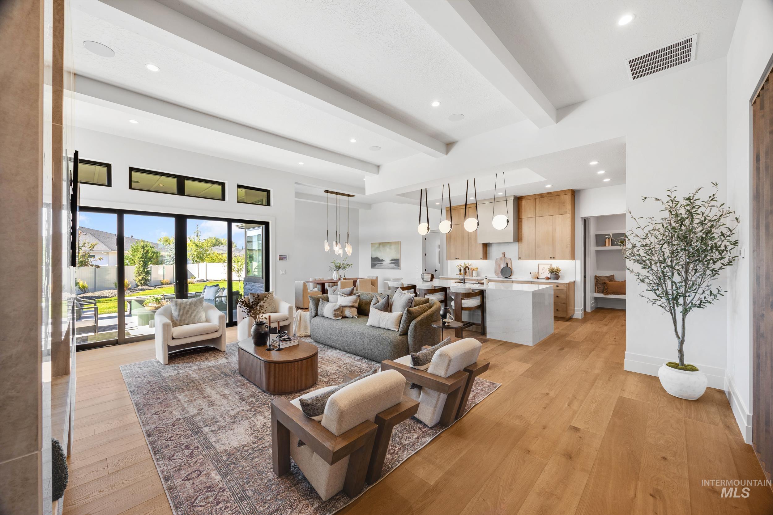 583 N Pembina Place Property Photo 10