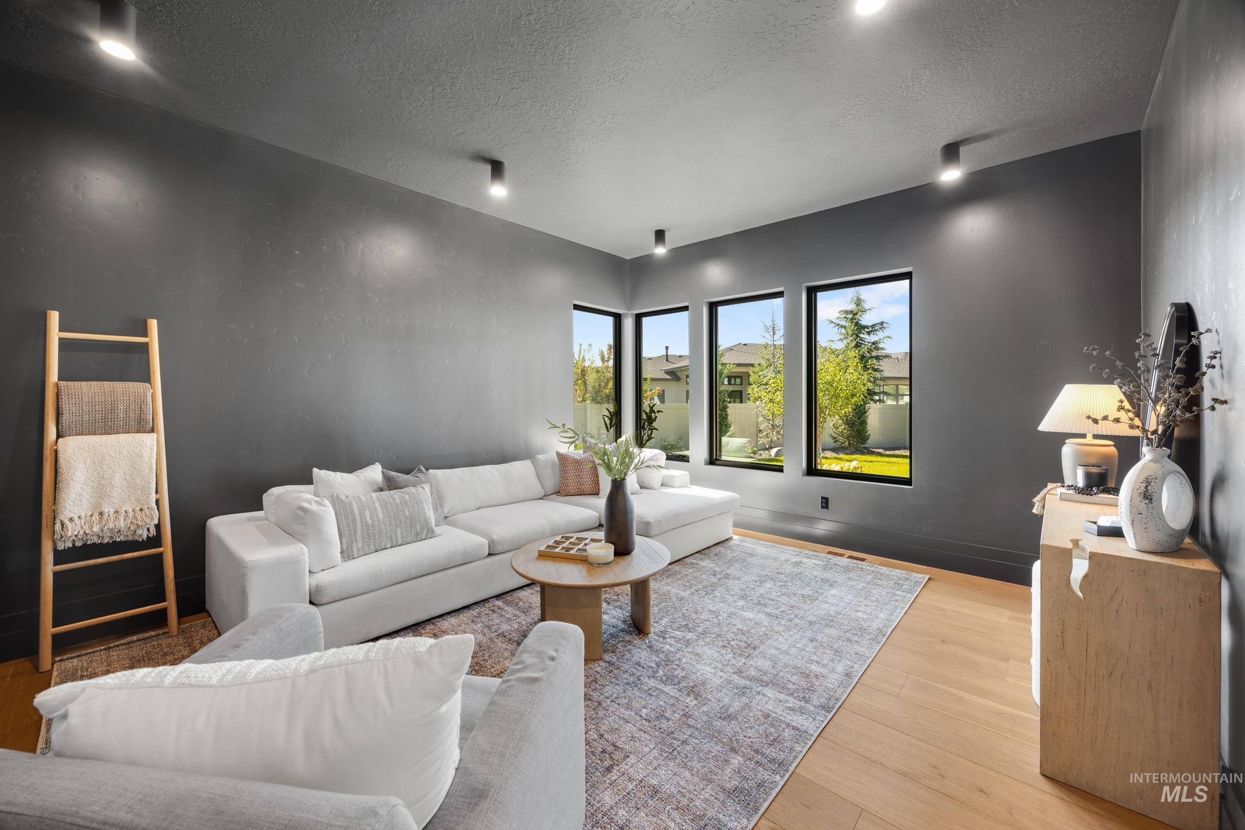 583 N Pembina Place Property Photo 33