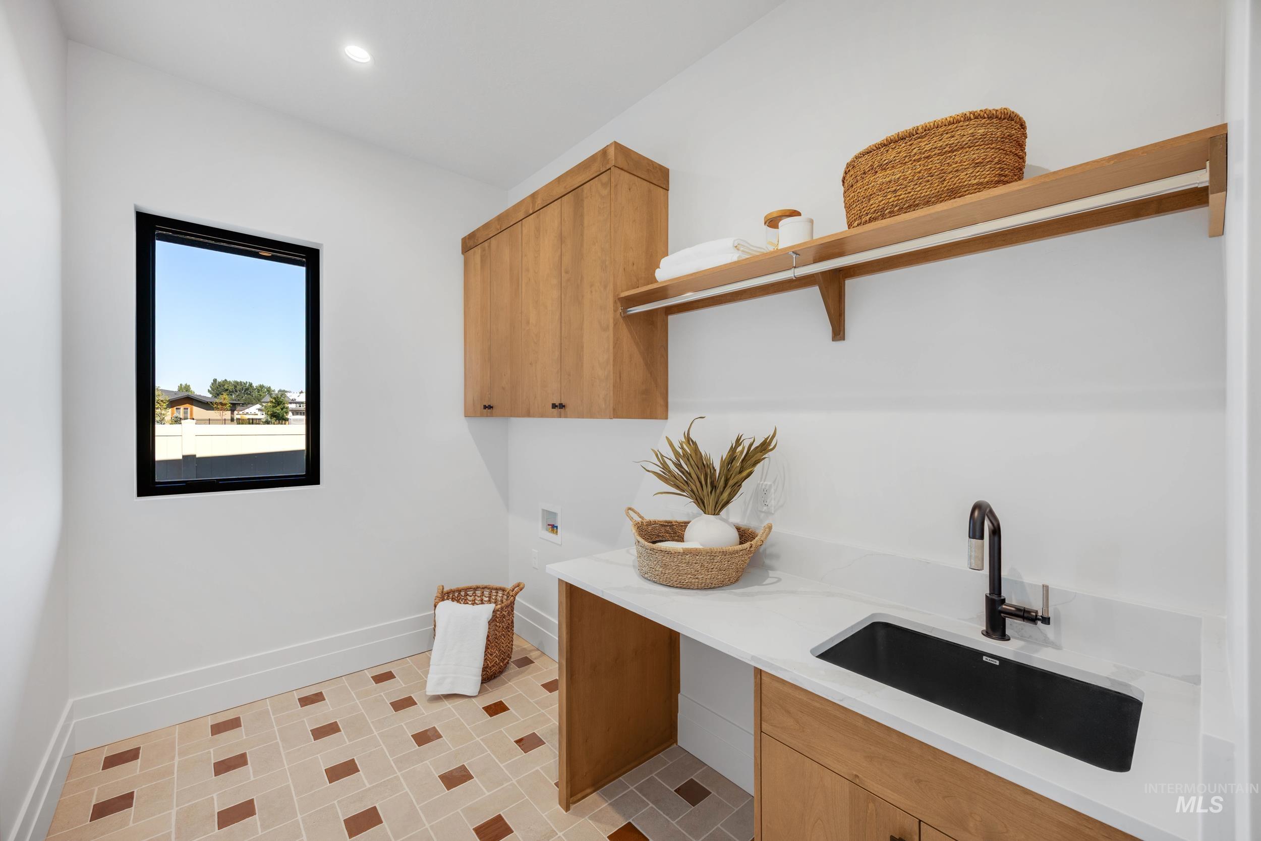 583 N Pembina Place Property Photo 40