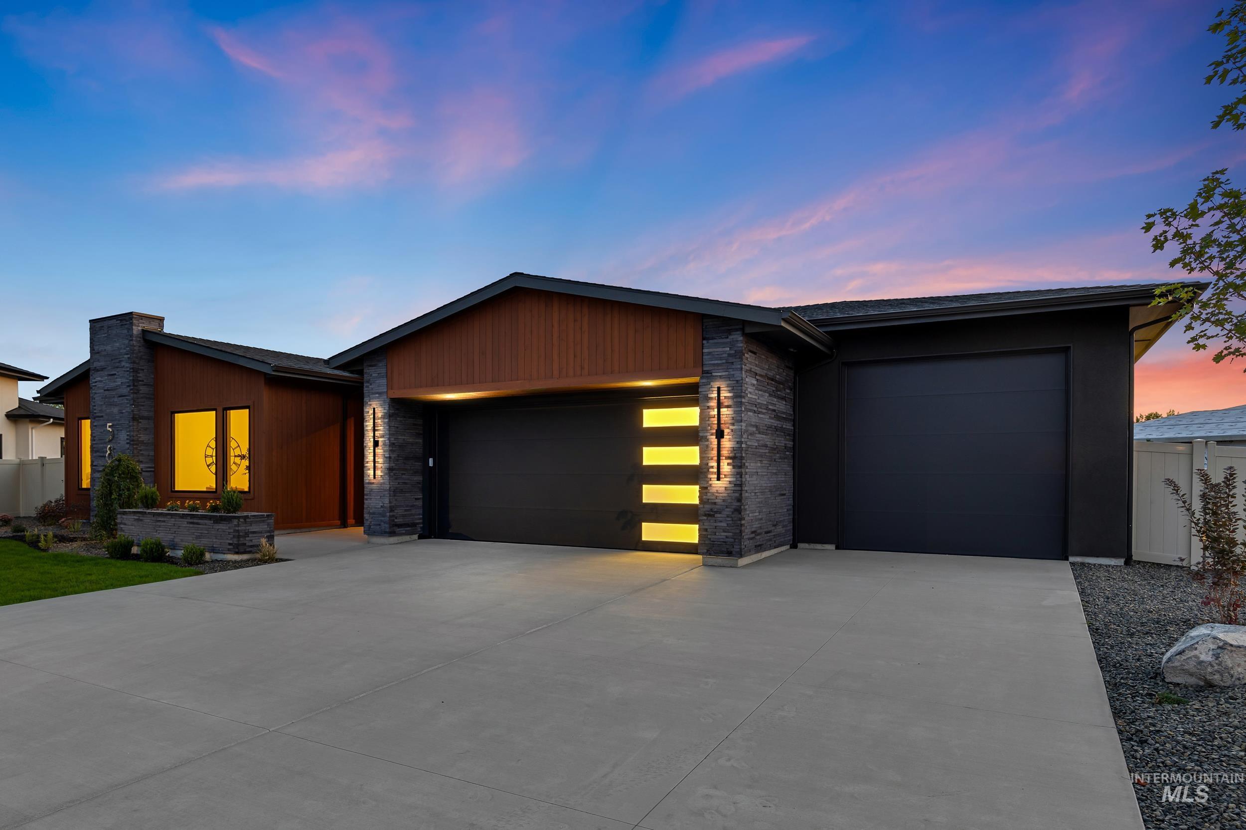 583 N Pembina Place Property Photo 49