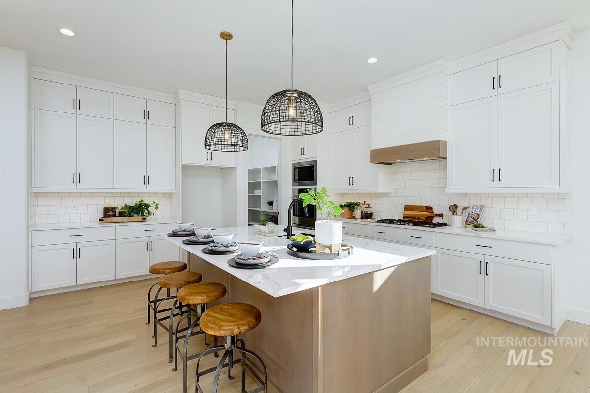 21895 Paint Ave Property Photo 3