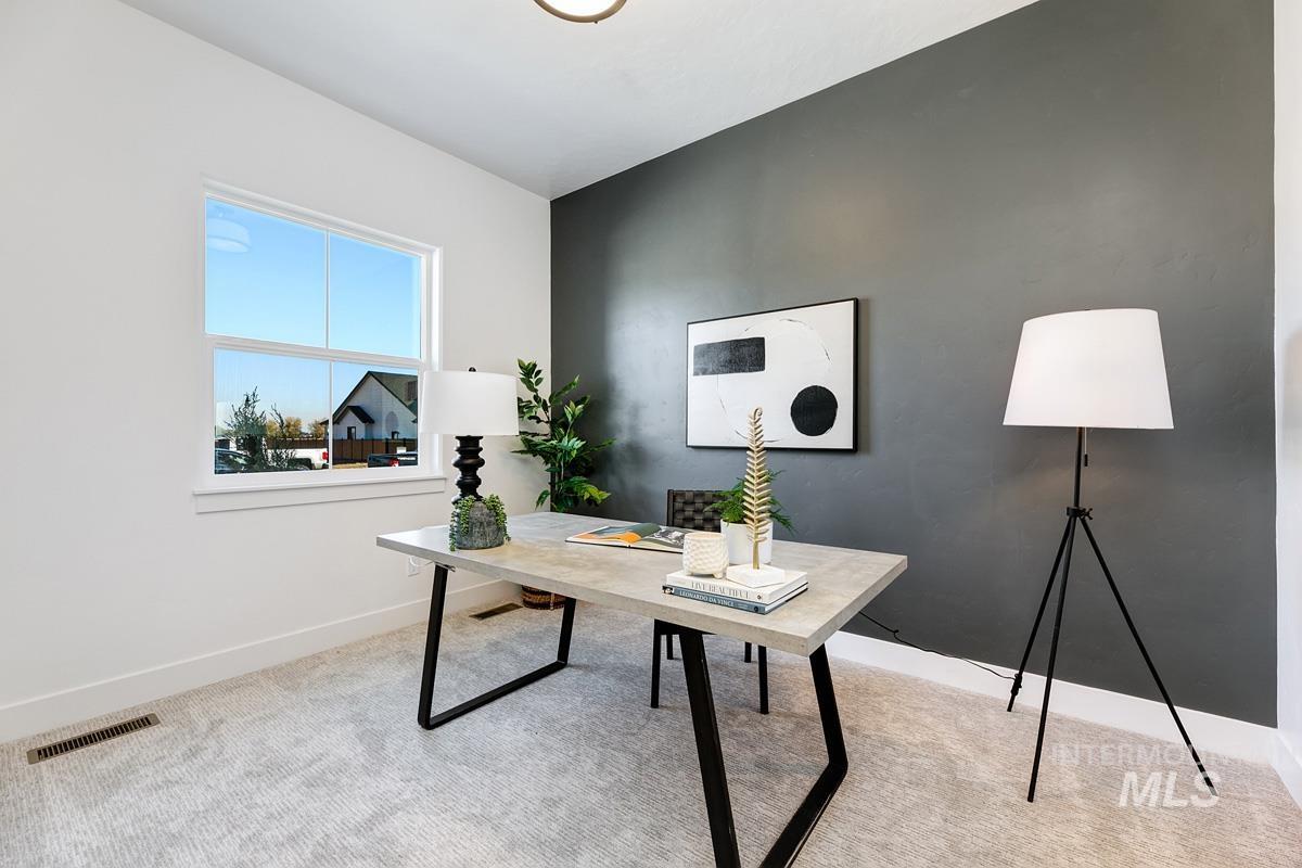 21895 Paint Ave Property Photo 13