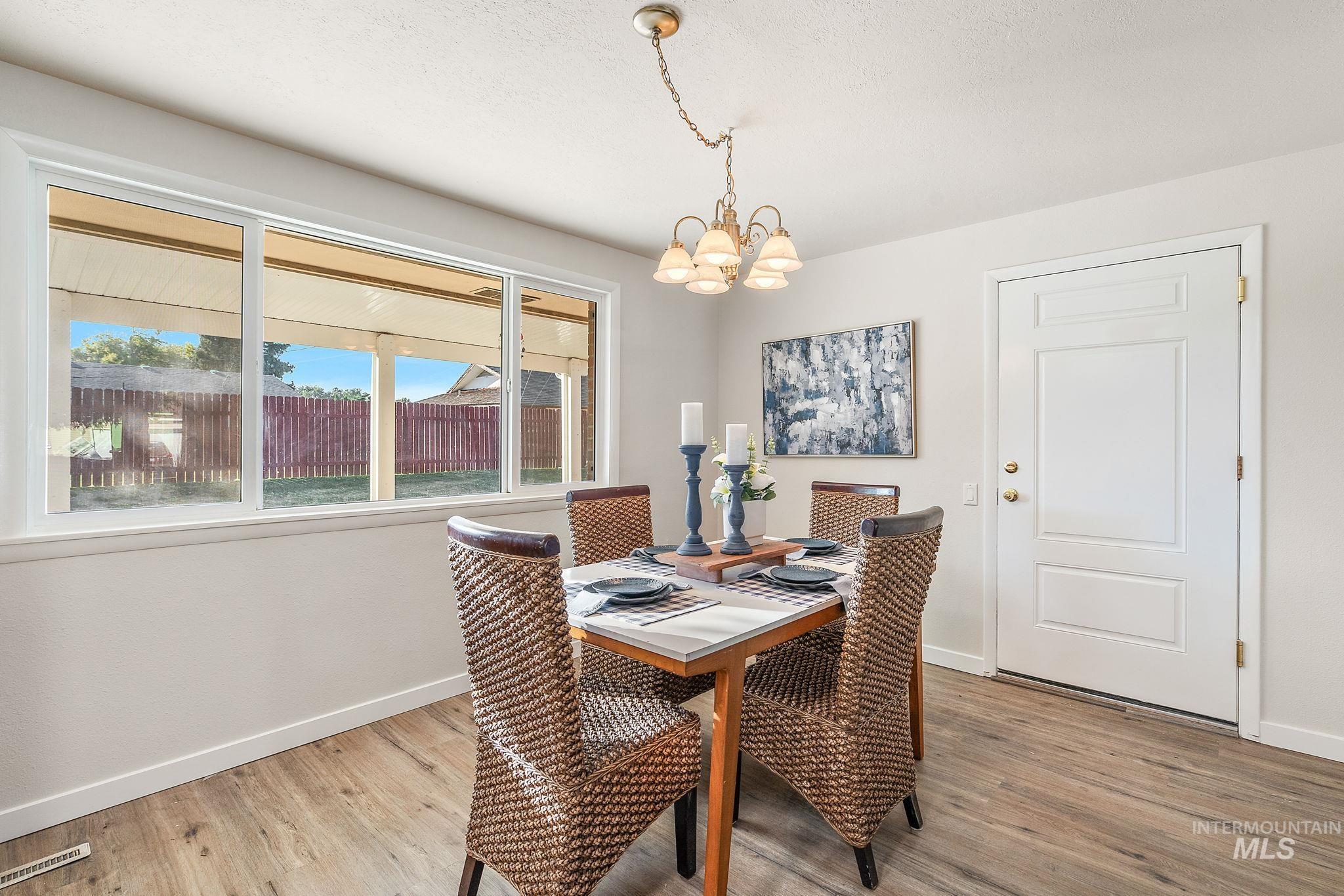 2210 Arlington Ave Property Photo 15