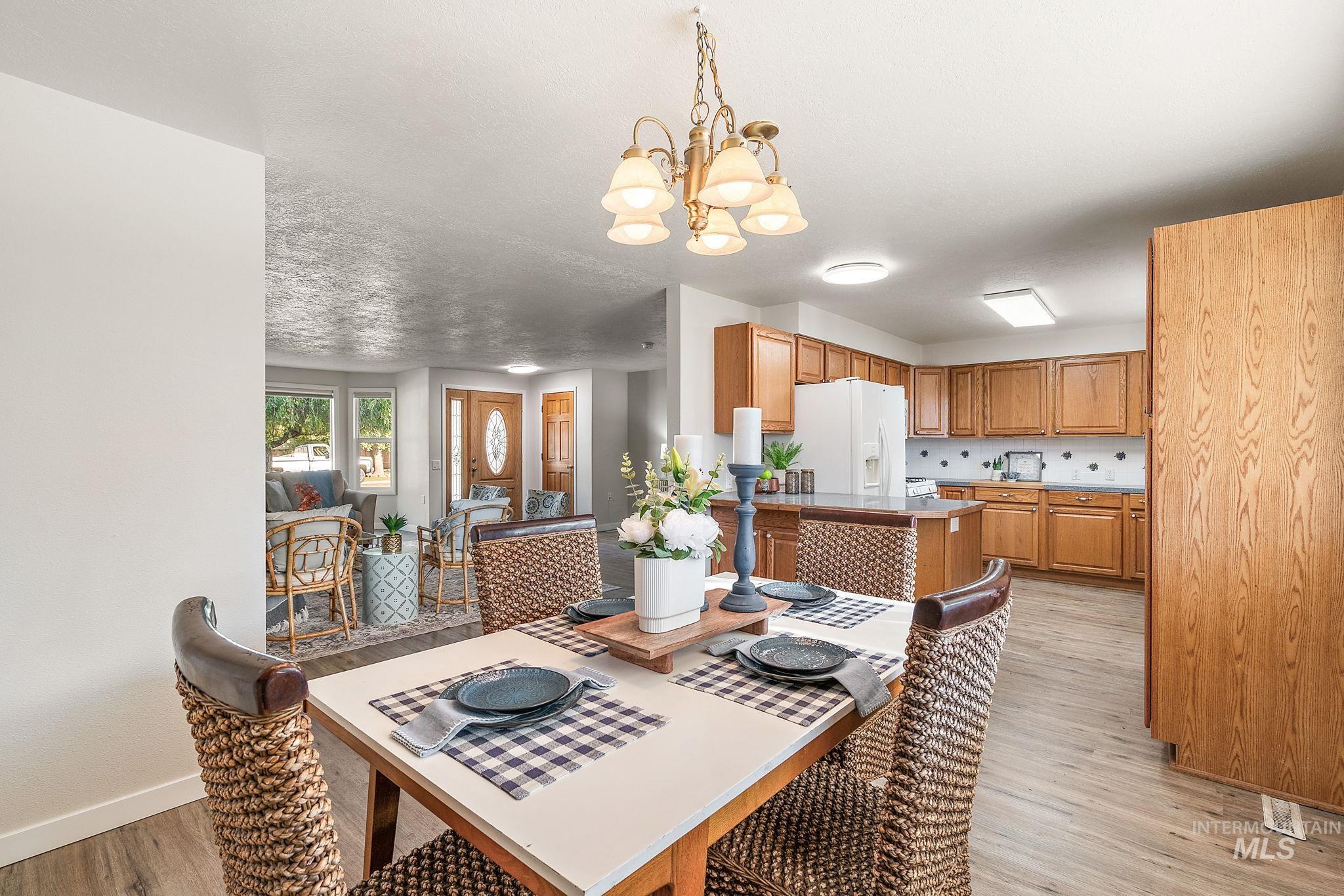 2210 Arlington Ave Property Photo 16