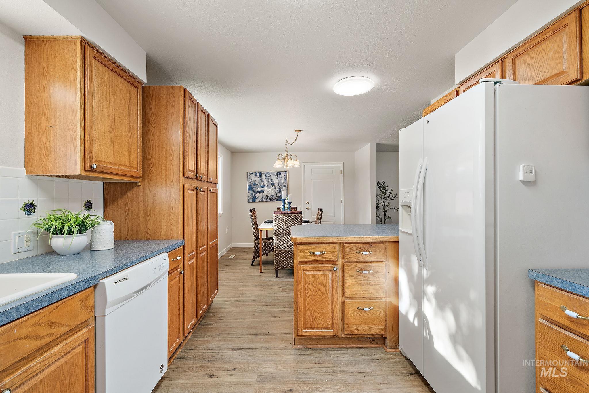 2210 Arlington Ave Property Photo 21