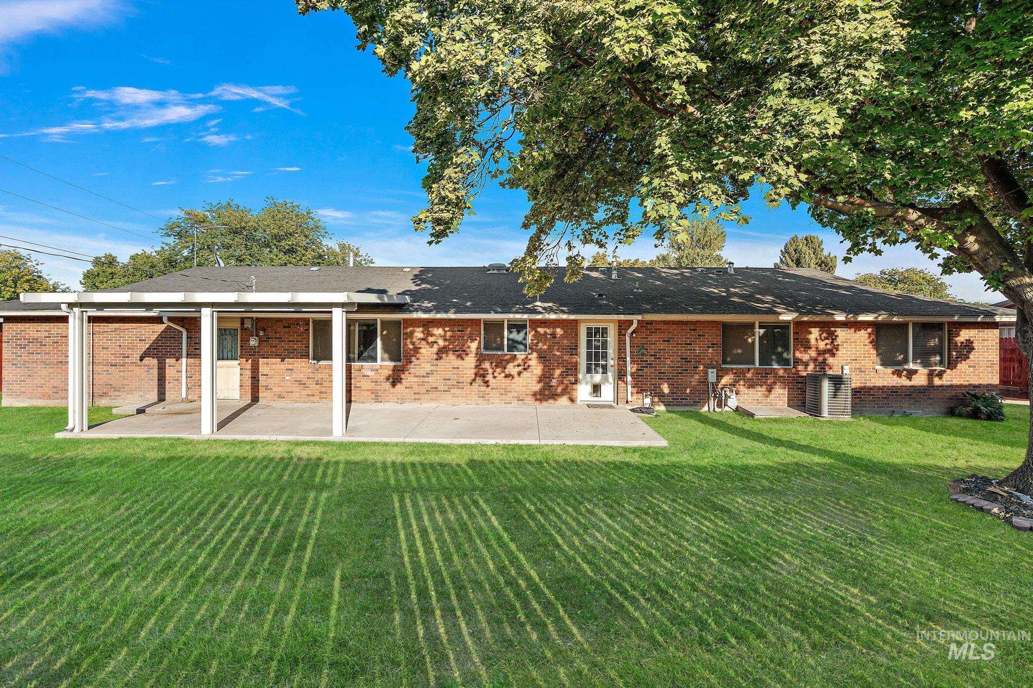 2210 Arlington Ave Property Photo 40