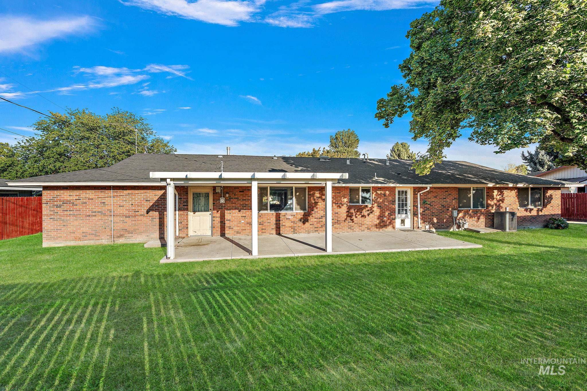 2210 Arlington Ave Property Photo 41