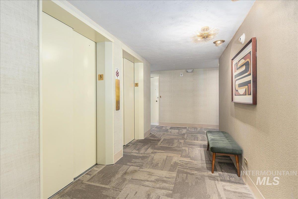 200 N 3rd Property Photo 30