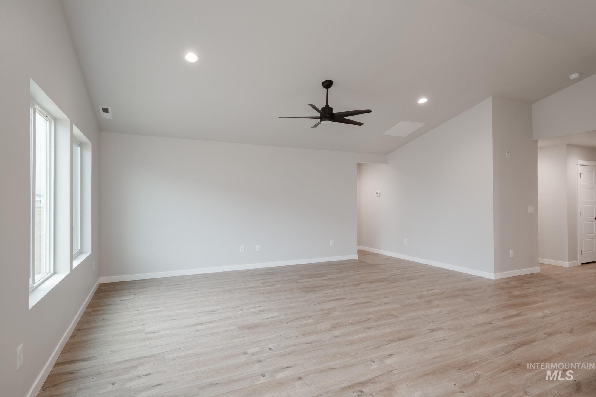 6256 W Karpathos St Property Photo 12