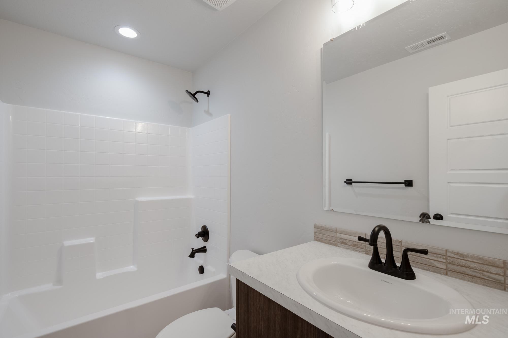 6256 W Karpathos St Property Photo 16