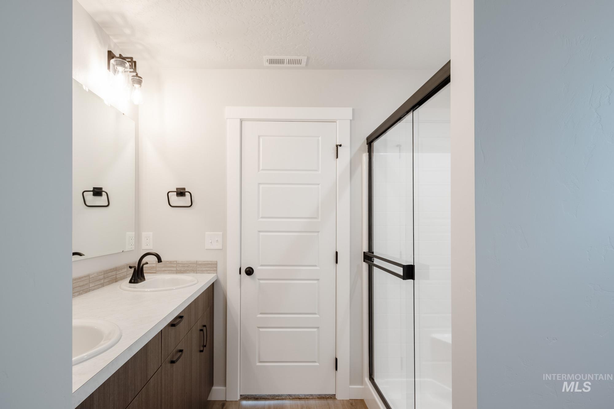 6256 W Karpathos St Property Photo 21