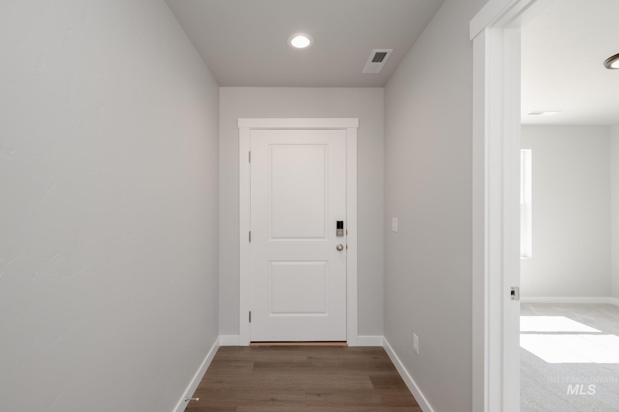 3846 W Maypearl St Property Photo 3