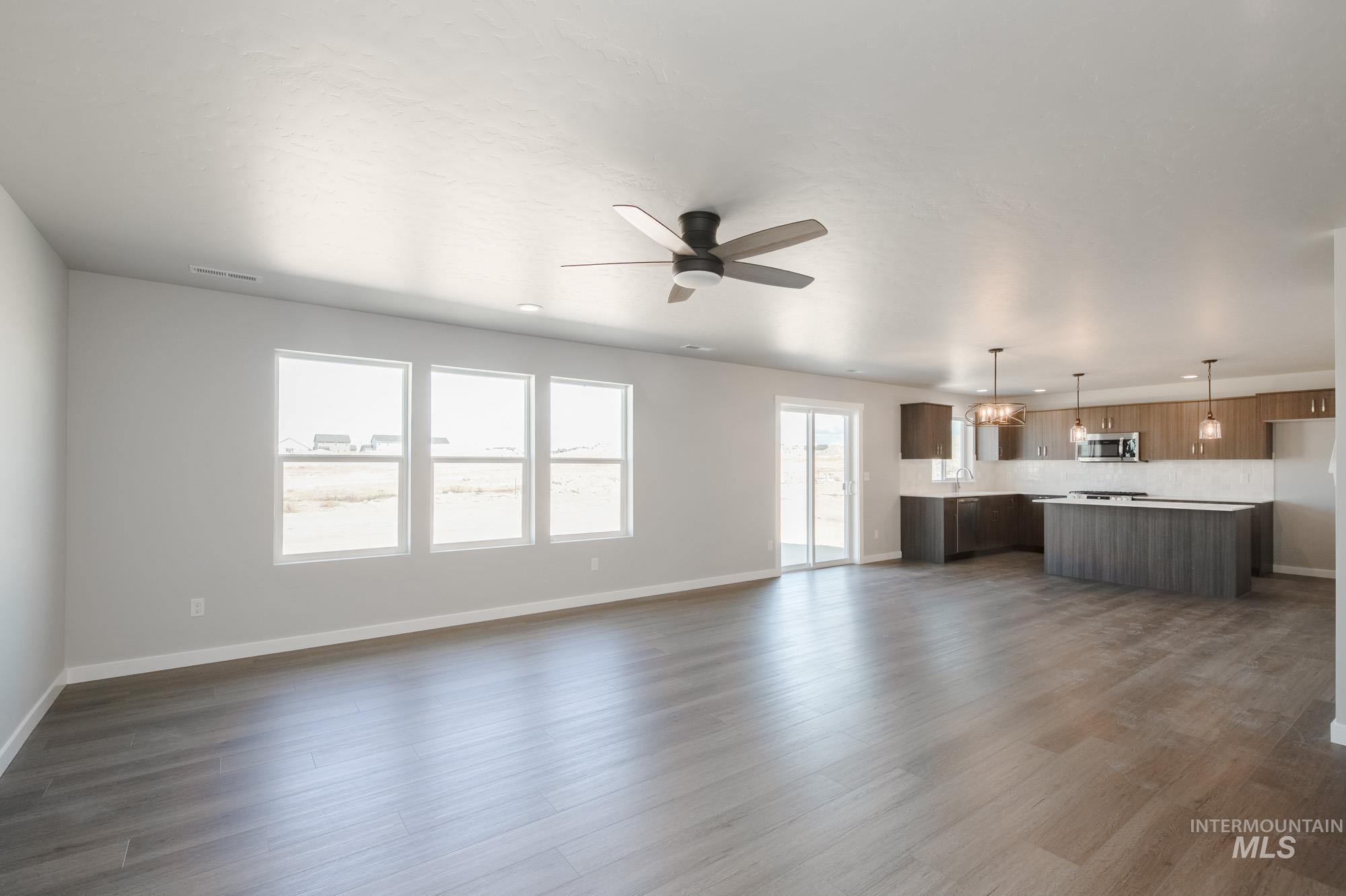 3846 W Maypearl St Property Photo 12