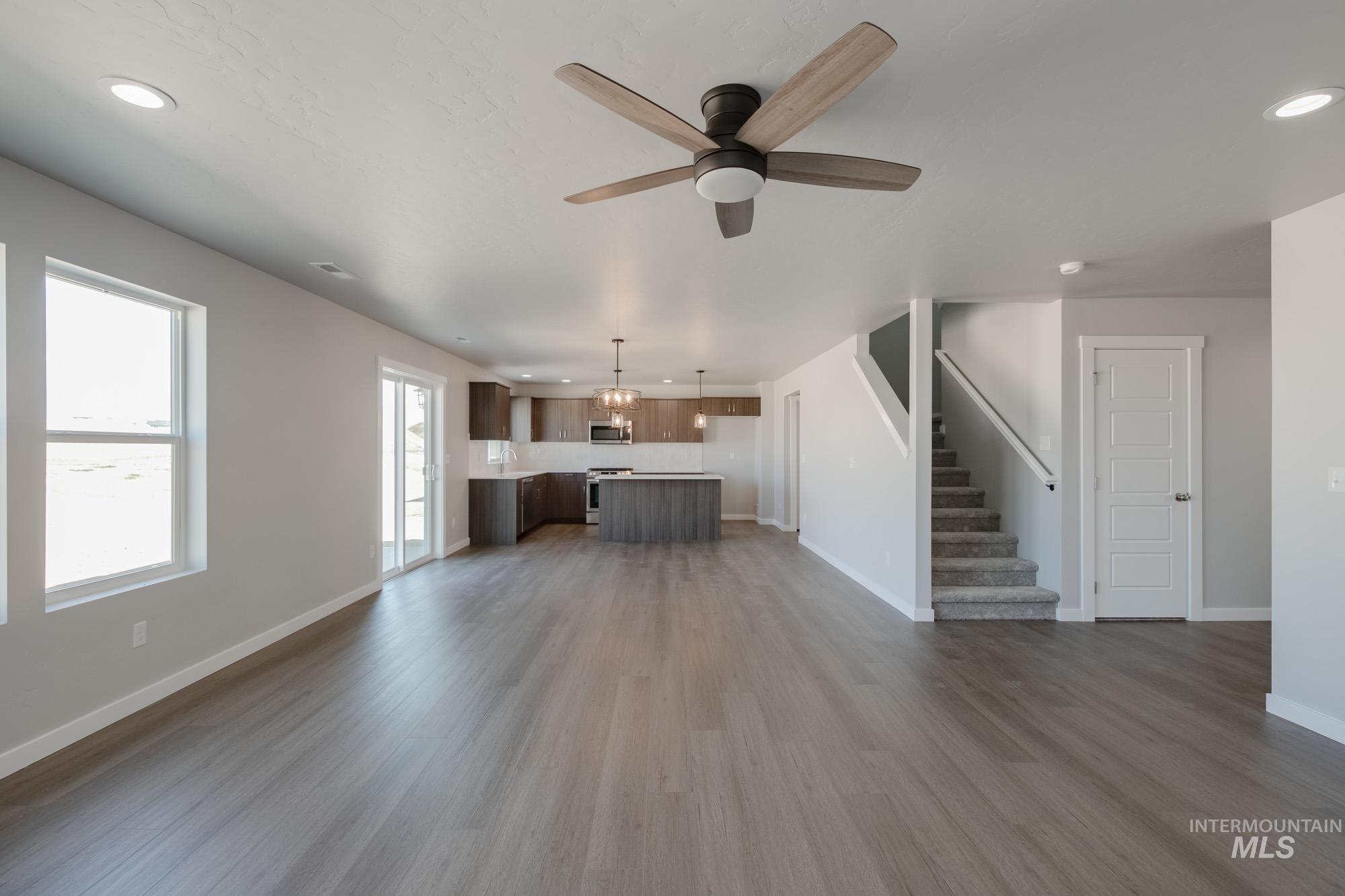 3846 W Maypearl St Property Photo 13