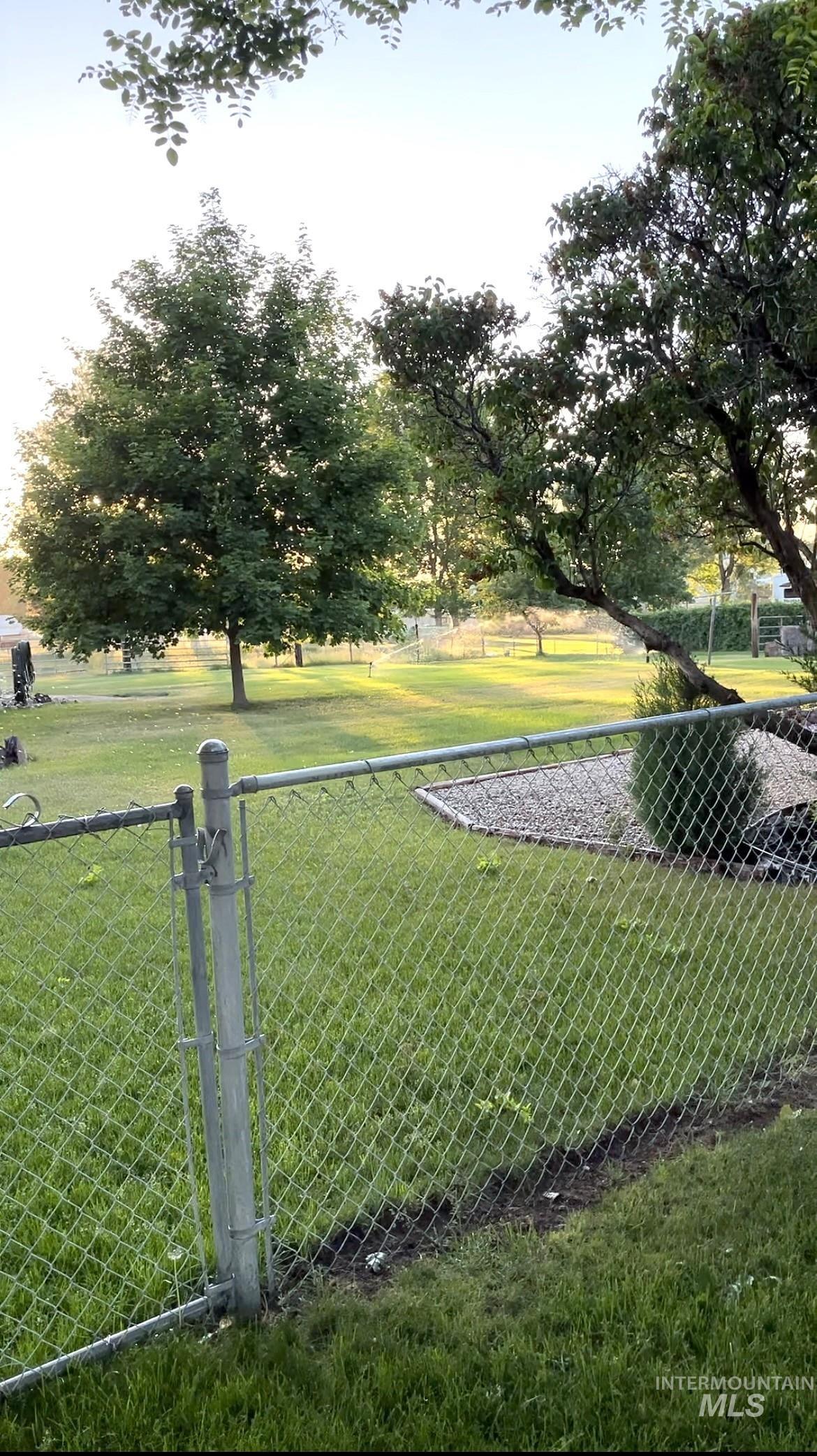 12733 Five Mile Rd Property Photo 15