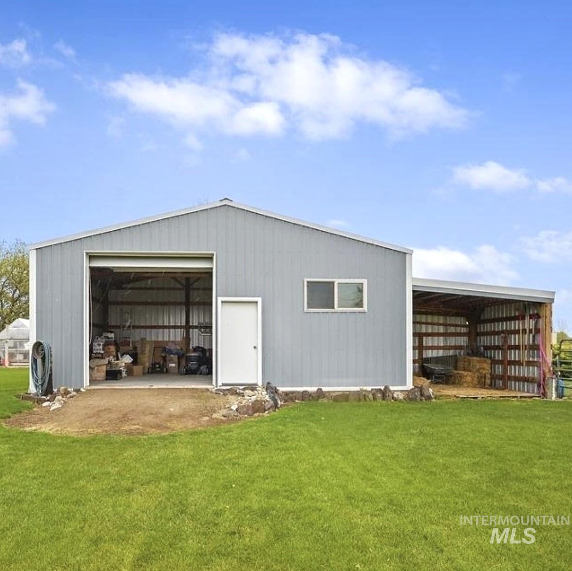 12733 Five Mile Rd Property Photo 16