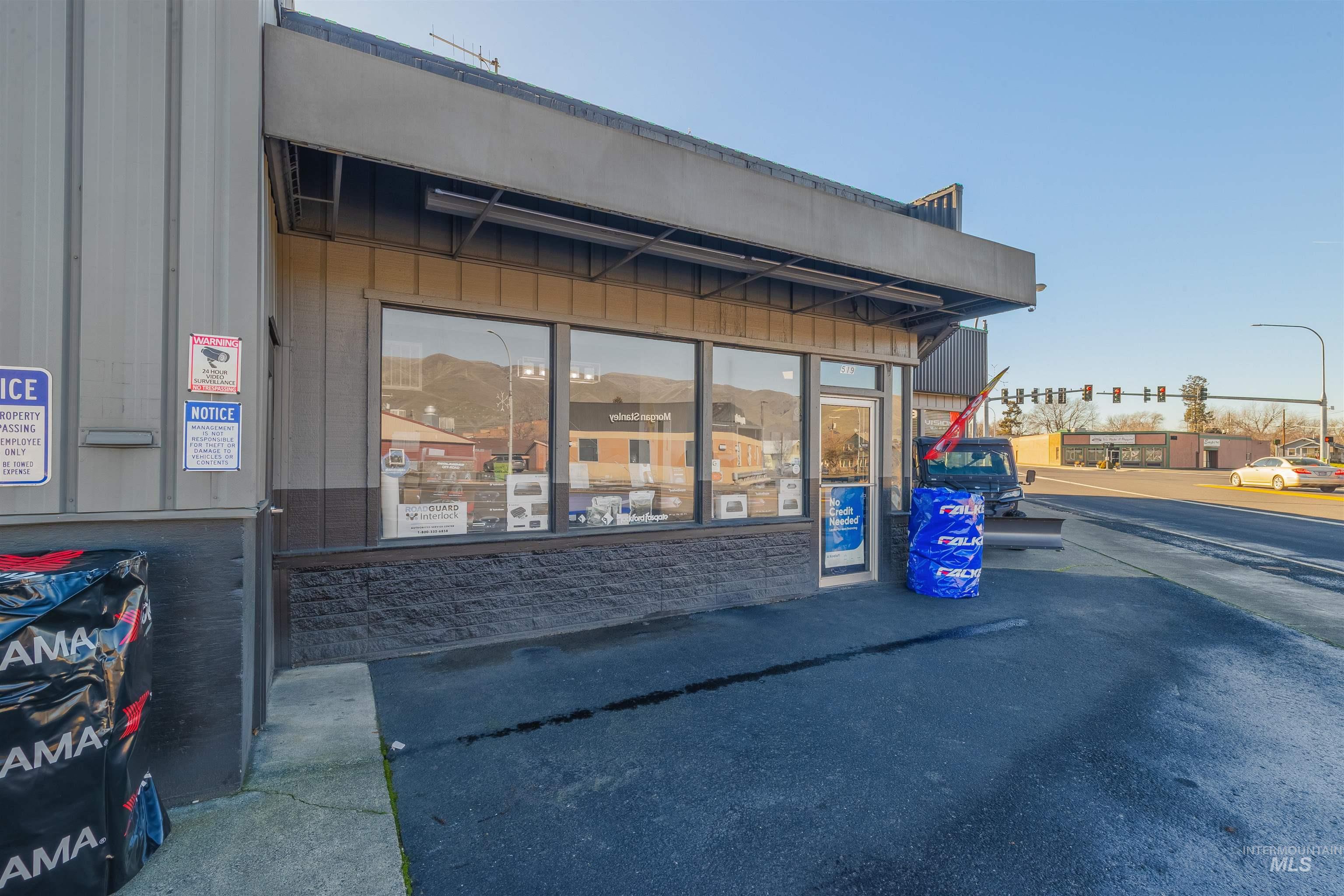519 Diagonal Street Property Photo 3
