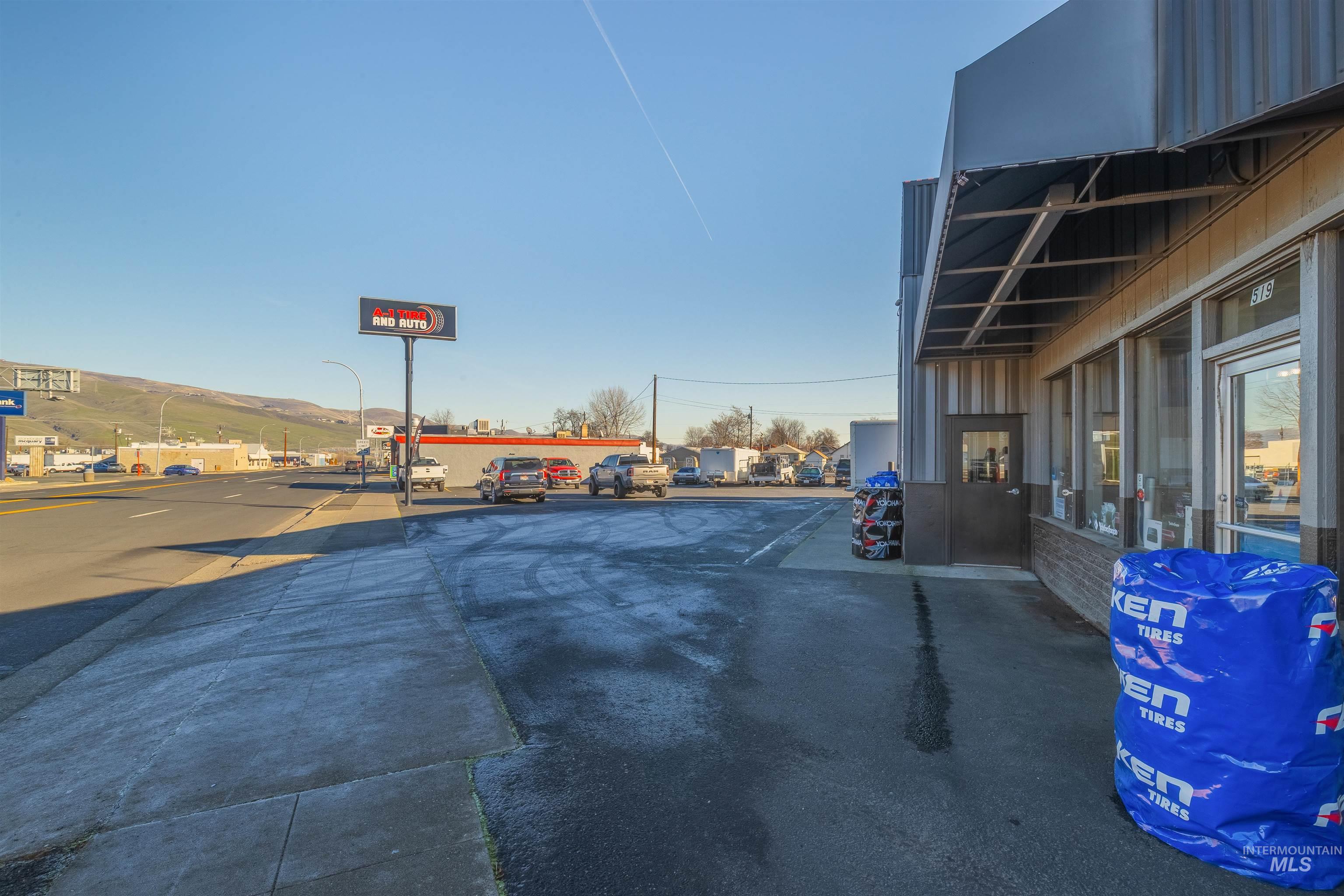 519 Diagonal Street Property Photo 6