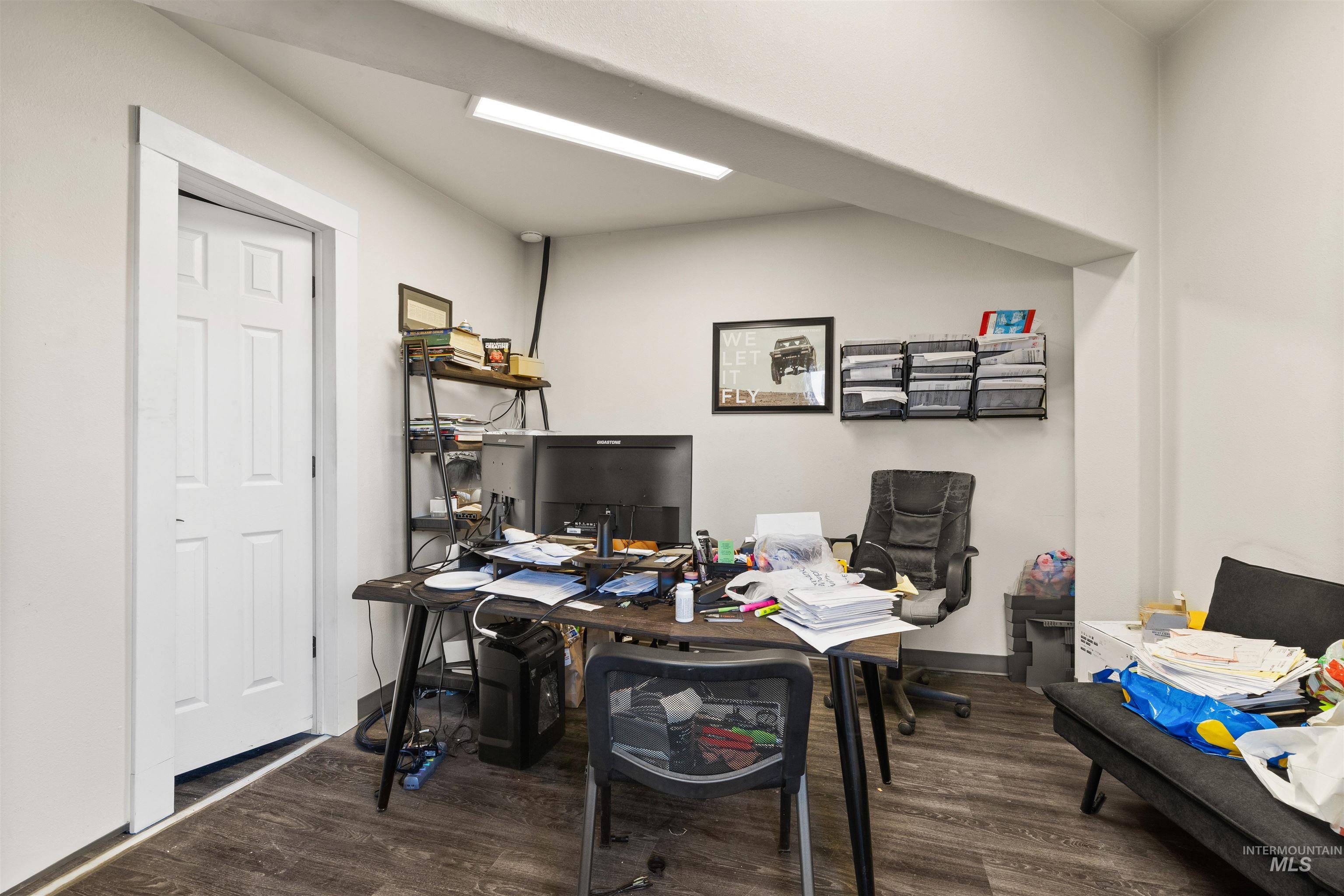 519 Diagonal Street Property Photo 10