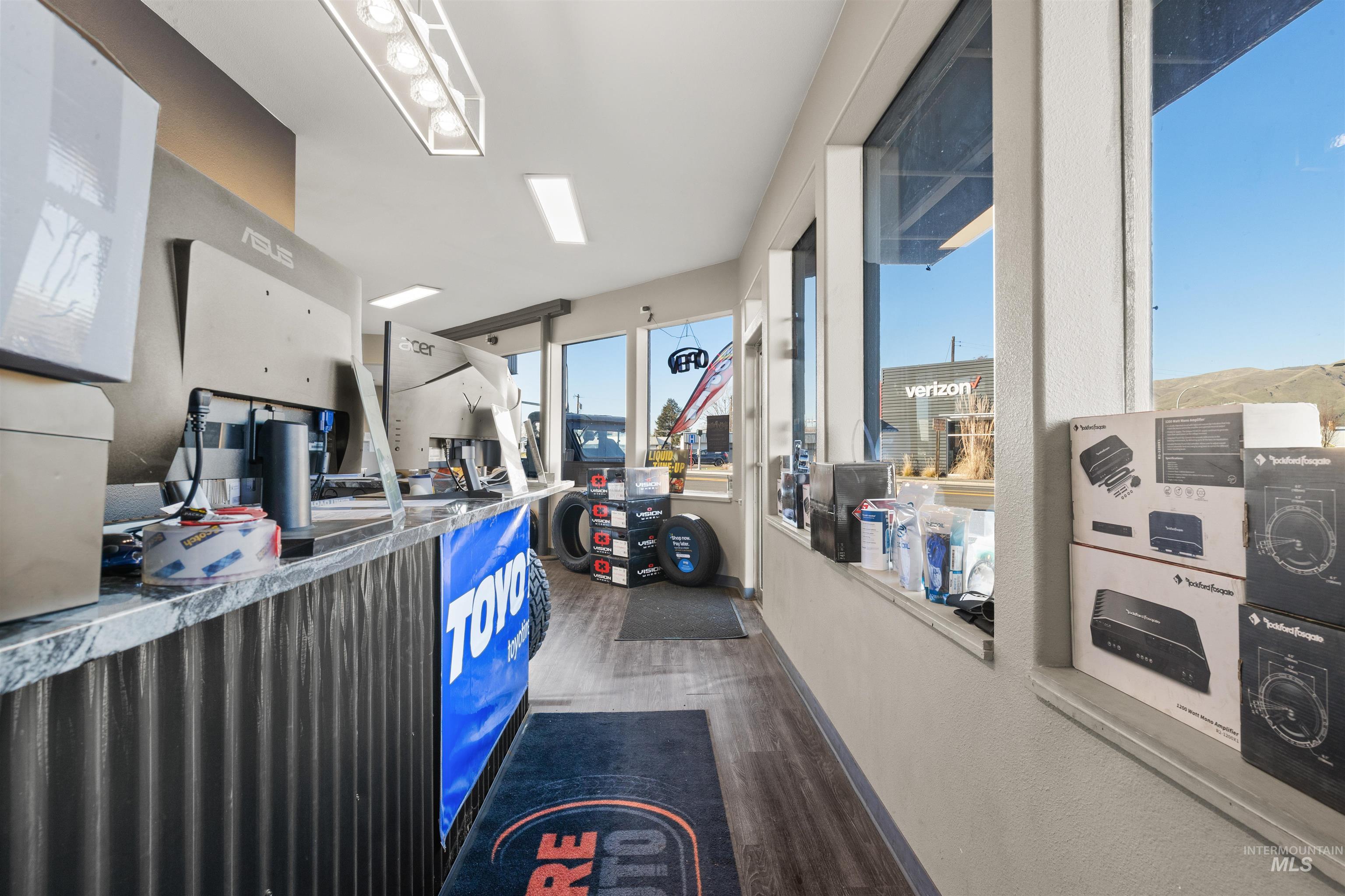 519 Diagonal Street Property Photo 15