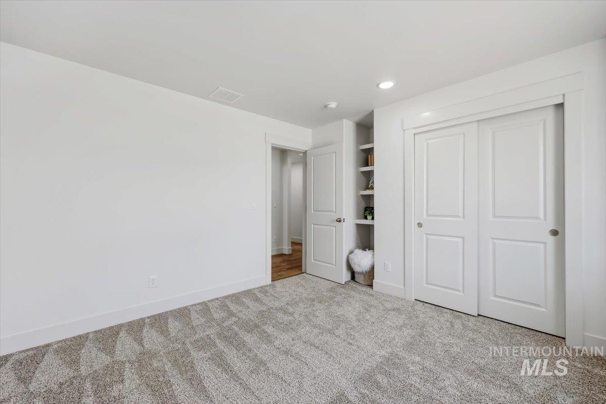 1504 Tverdy Lane Property Photo 7