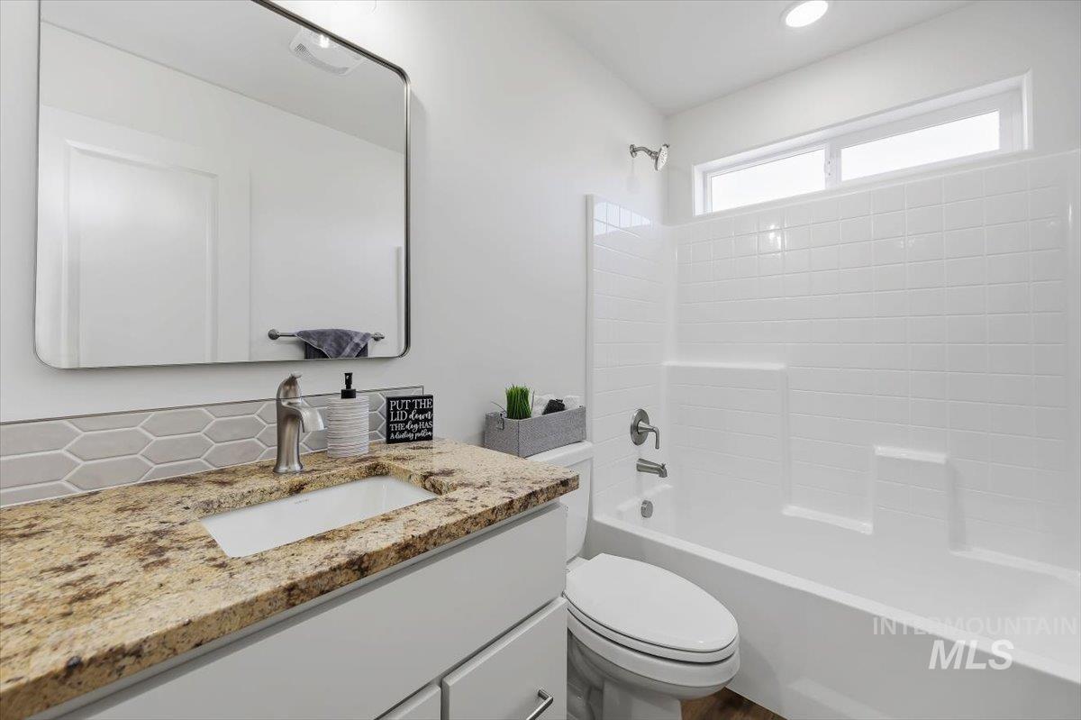 1504 Tverdy Lane Property Photo 8