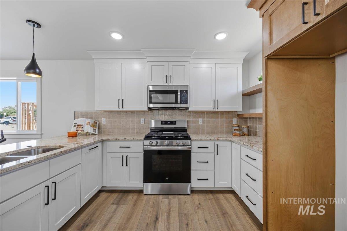 1504 Tverdy Lane Property Photo 25