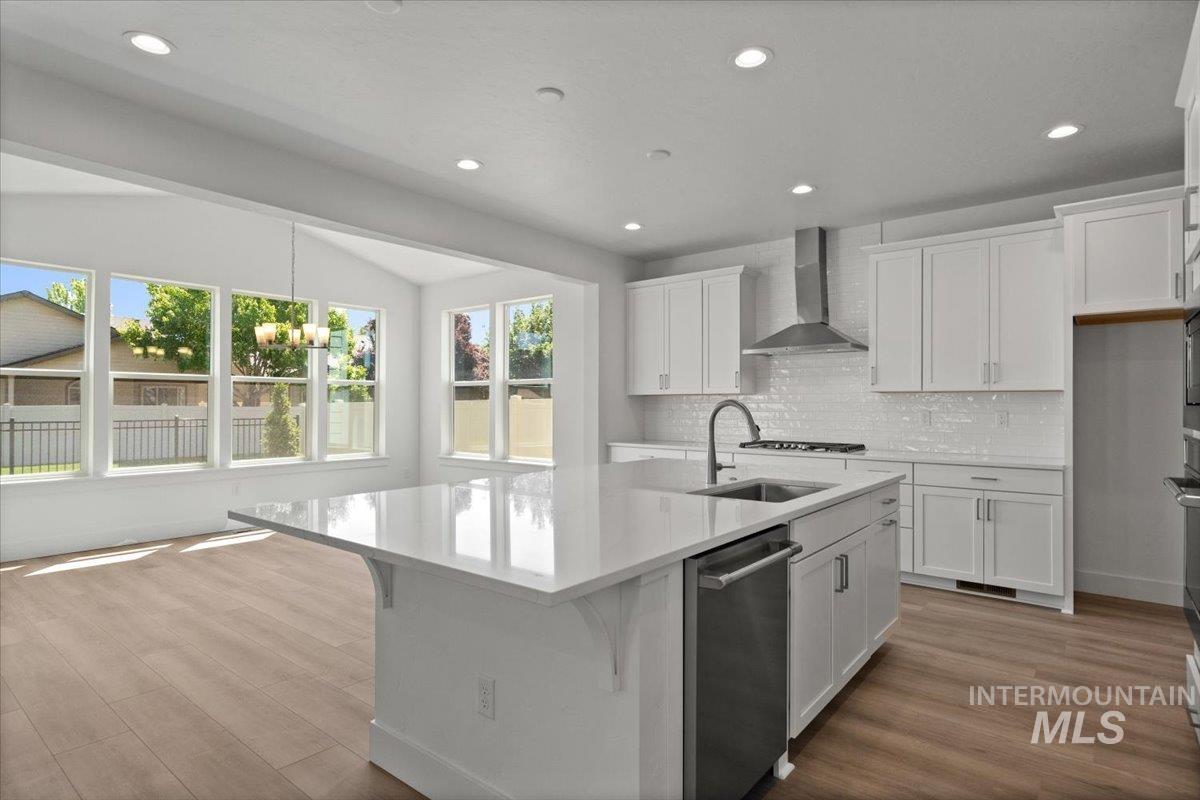 2311 N Silver Wolf Pl Property Photo 11