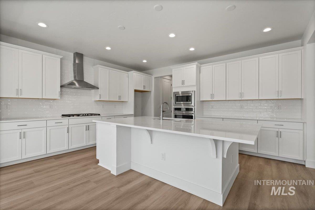 2311 N Silver Wolf Pl Property Photo 12