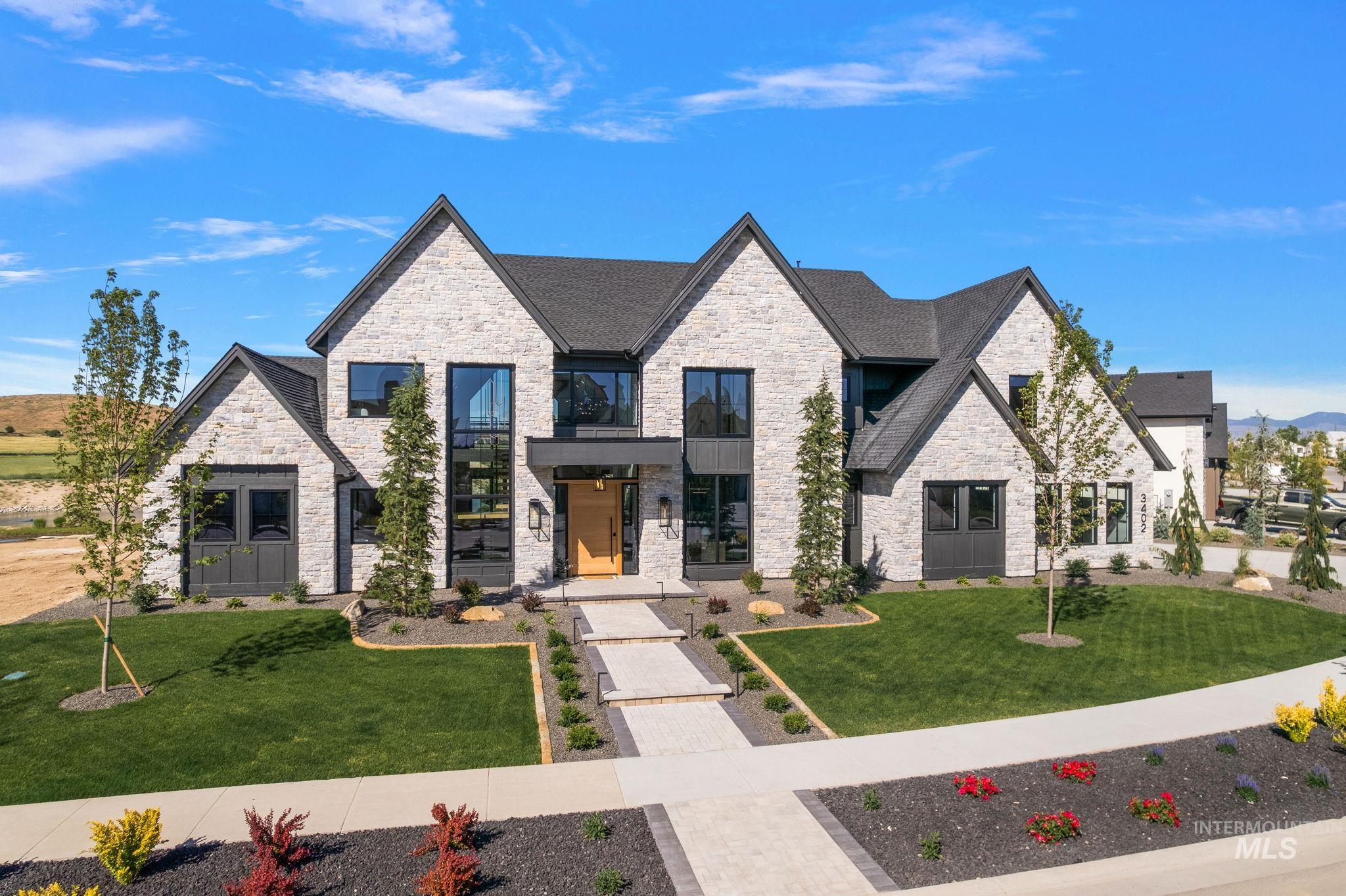 3402 N Mayberry Way Property Photo 1