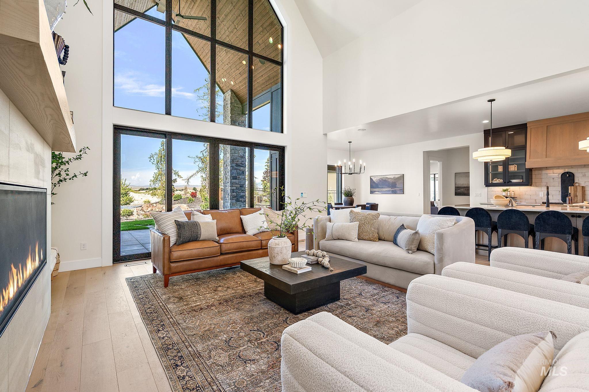 3402 N Mayberry Way Property Photo 5